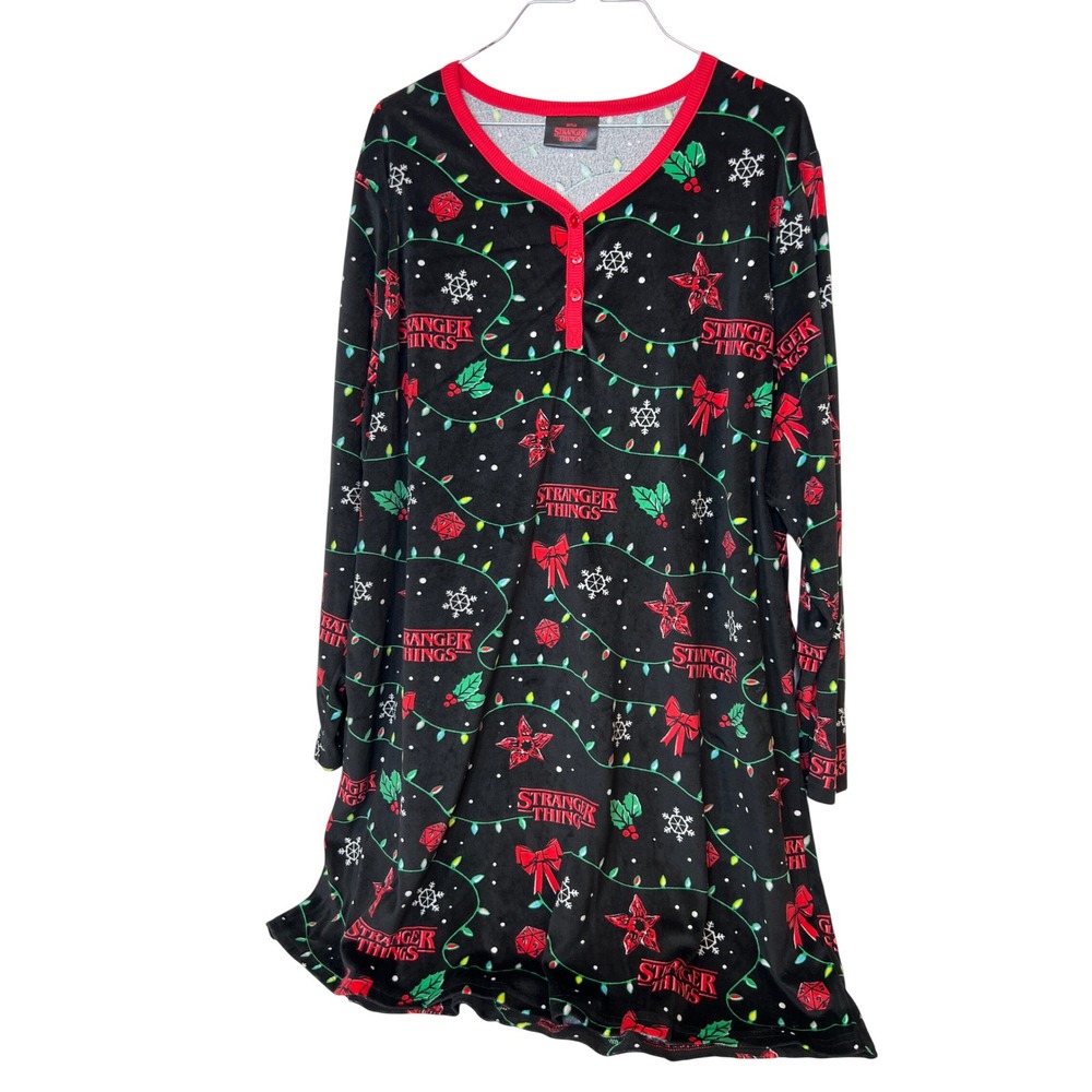 Stranger Things Christmas Nightgown Womens 2X Black Henley Sleep Shirt Eleven